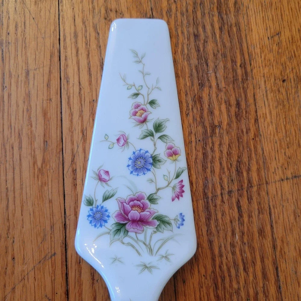 Vintage Andrea By Sadek Floral Porcelain Cake Server Made In Japan Staging Kitch